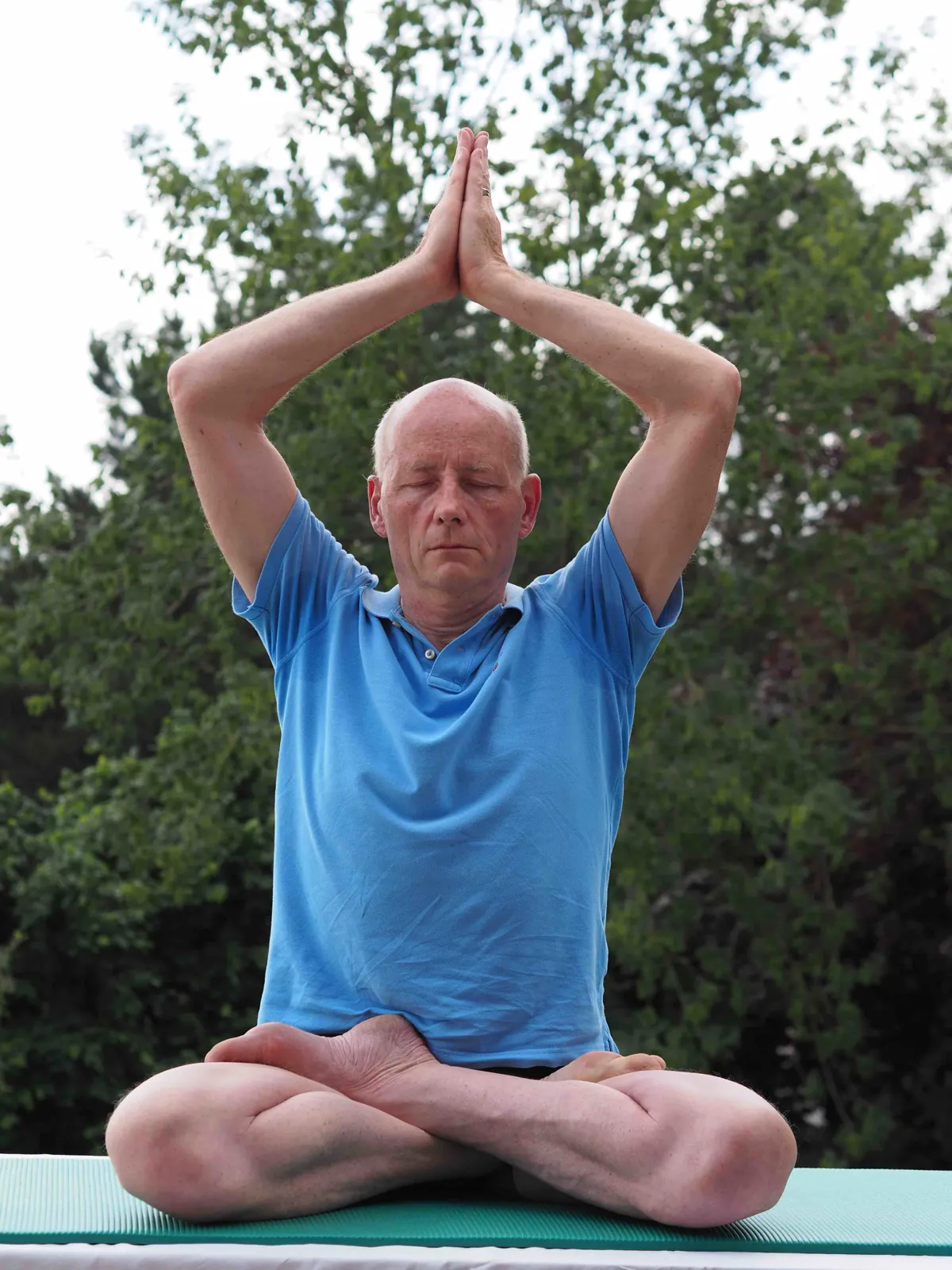 Photo de François LEVIE, professeur de yoga